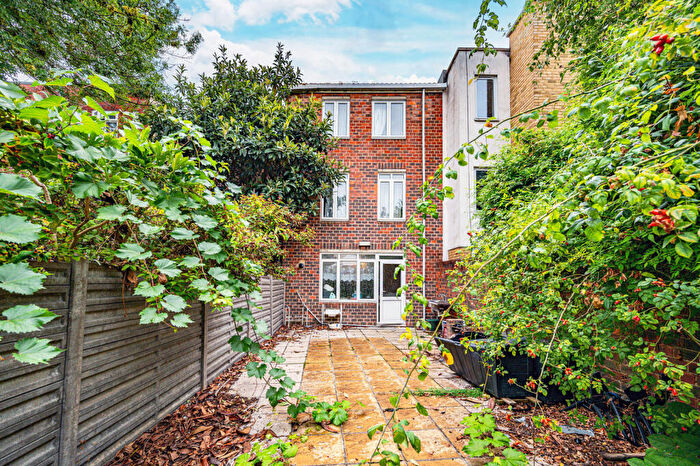 4 Bedroom Terraced House For Sale In Newington Green, , Stoke Newington, London, N16
