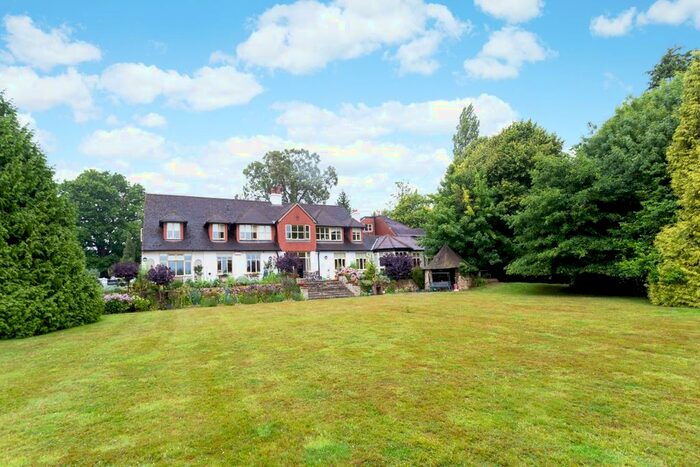 1 Bedroom Flat To Rent In Brantridge Lane, Staplefield, Haywards Heath, RH17