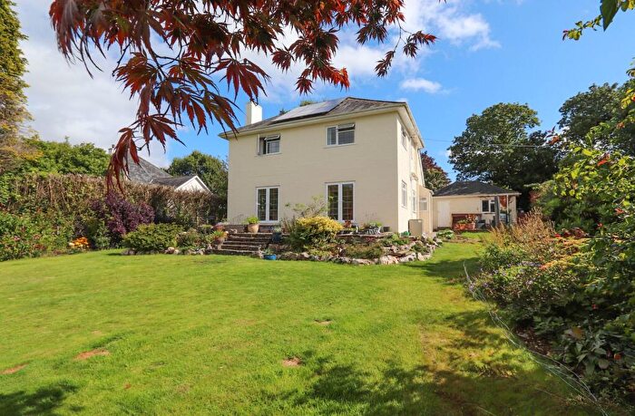 3 Bedroom Detached House For Sale In Burrator Road, Dousland, PL20