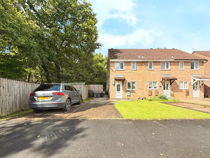 2 Bedroom End Of Terrace House For Sale In Hillbrook Close, Waunarlwydd, Swansea, West Glamorgan, SA5