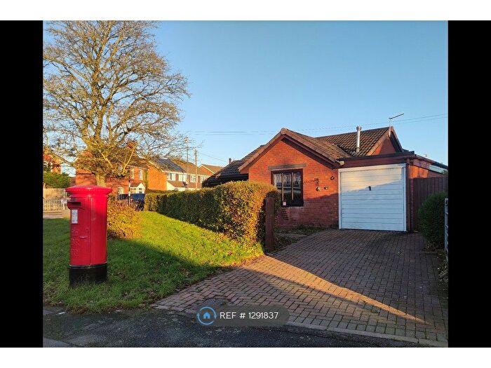 2 Bedroom Bungalow To Rent In Barley Mow Lane, Bromsgrove, B61