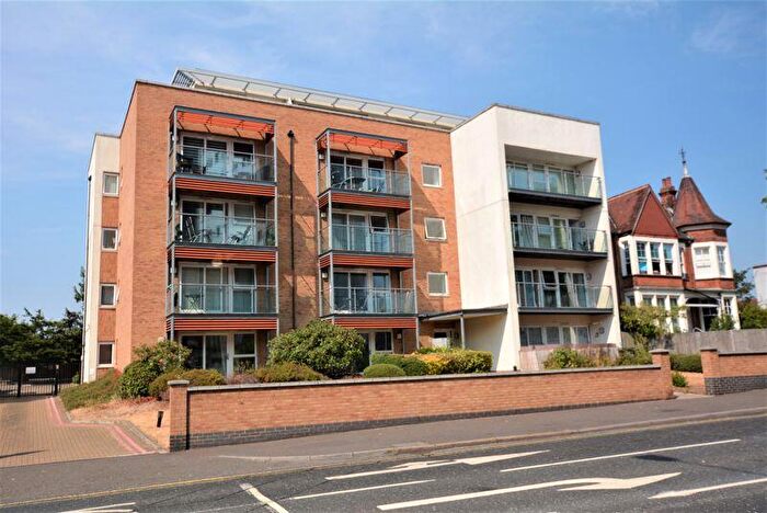 2 Bedroom Flat To Rent In Southchurch Road, Southend-On-Sea, SS1