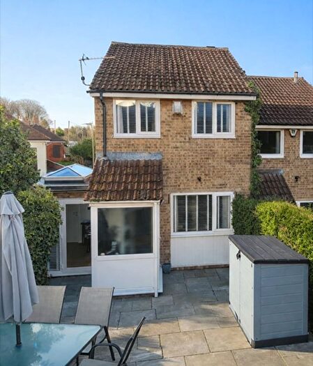 2 Bedroom End Terrace House For Sale In New Croft, Leeds, LS18