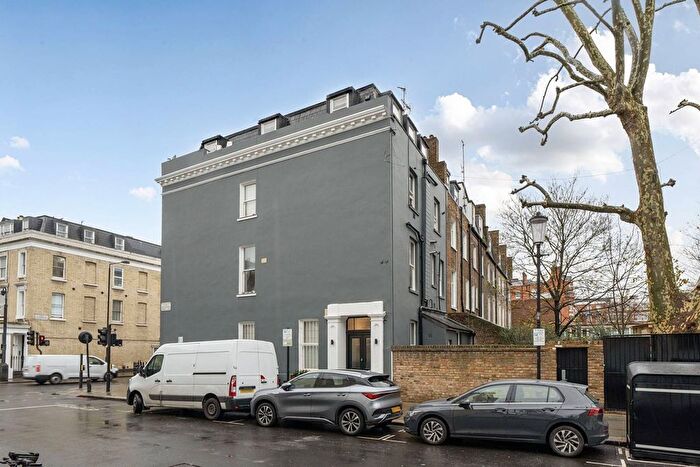 Studio To Rent In Penywern Road, Earls Court, London, SW5