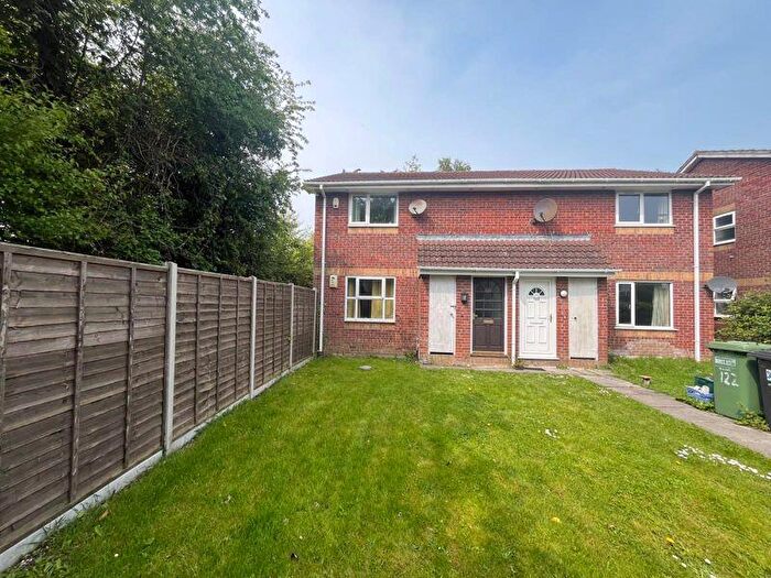 1 Bedroom Apartment To Rent In Courtlands, Bristol, BS32