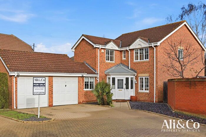 4 Bedroom Detached House For Sale In Edmund Road, Grays, RM16