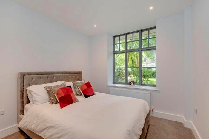 3 Bedroom Flat To Rent In Maida Vale, Maida Vale, W9