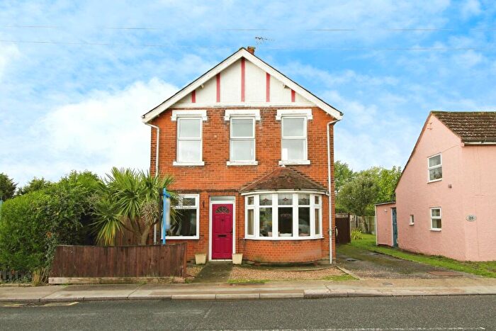 4 Bedroom Detached House For Sale In Nayland Road, Mile End, Colchester, CO4