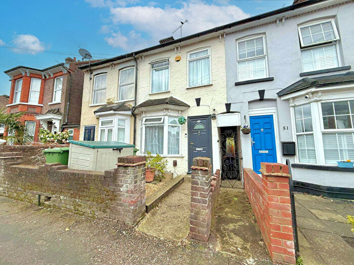 2 Bedroom Terraced House For Sale In Princes Street, Dunstable, LU6