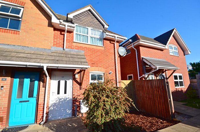2 Bedroom End Of Terrace House For Sale In Barham Close, Bournemouth, BH1