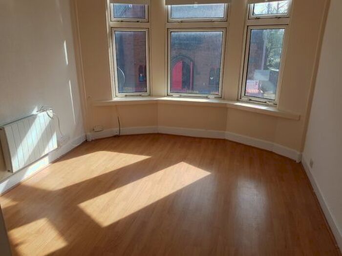 2 Bedroom Flat To Rent In Victoria Drive East, Glasgow, PA4