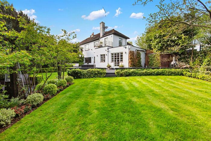 5 Bedroom Property For Sale In Ossulton Way, Hampstead Garden Suburb, London, N2