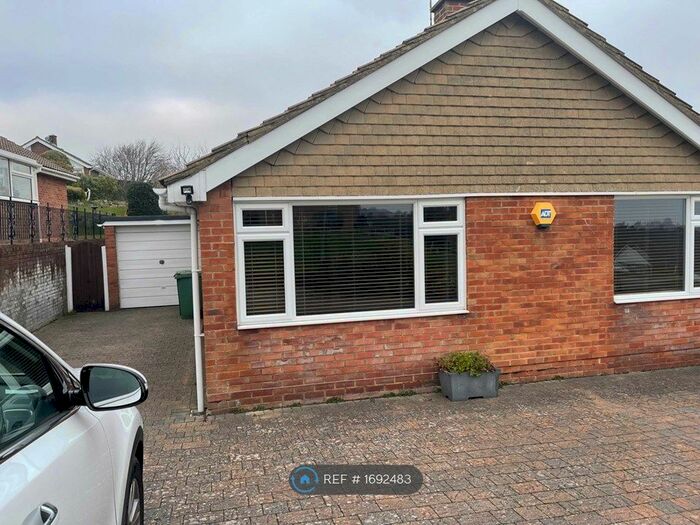 3 Bedroom Bungalow To Rent In Rodmill Drive, Eastbourne, BN21