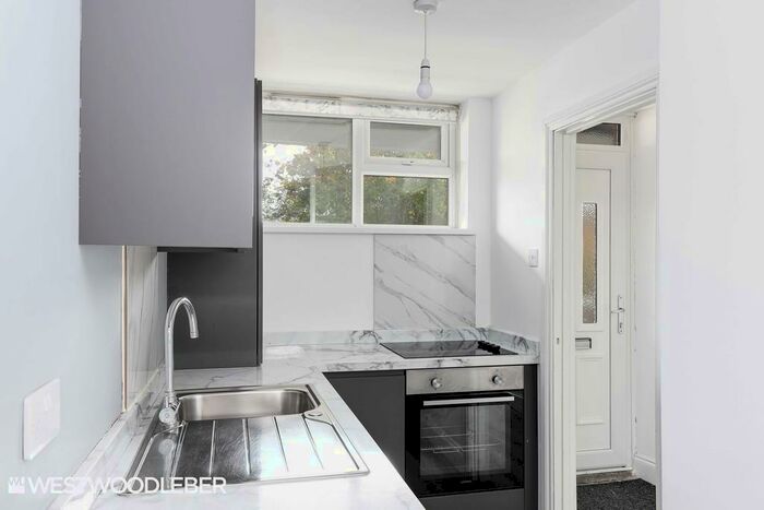 1 Bedroom Apartment To Rent In Brockles Mead, Harlow, CM19