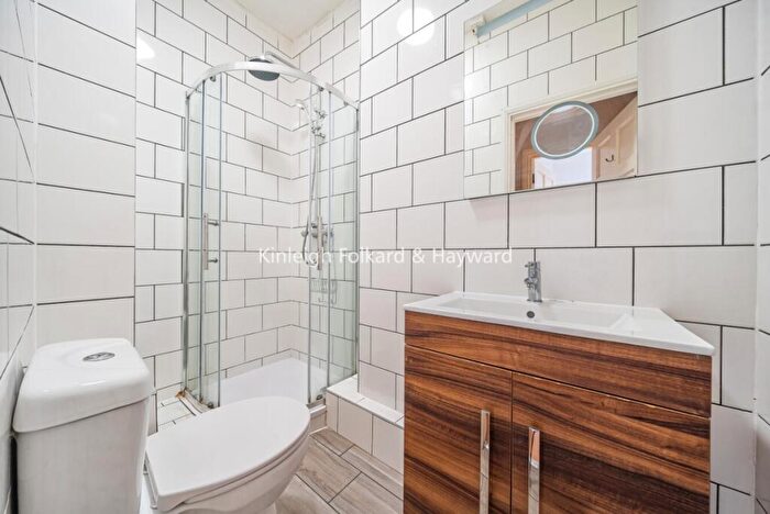 2 Bedroom Flat To Rent In Croydon Road, Penge, SE20
