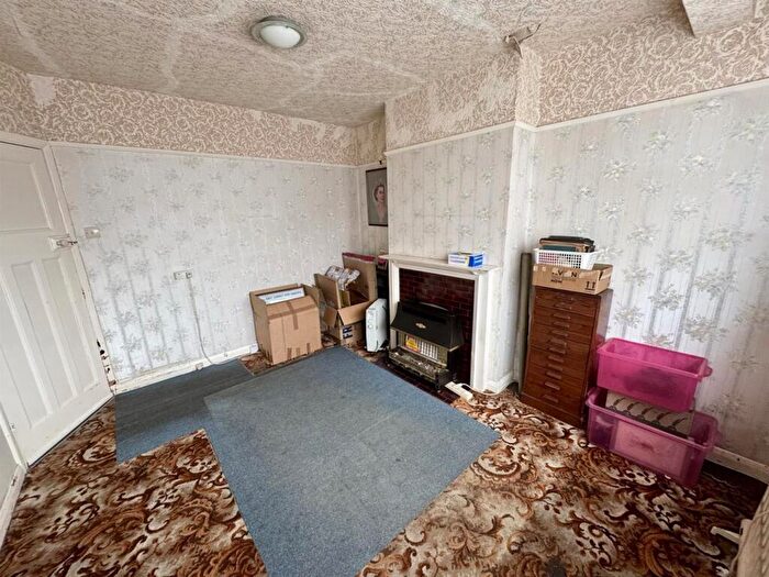 3 Bedroom Terraced House For Sale In Ockley Road, Croydon, CR0