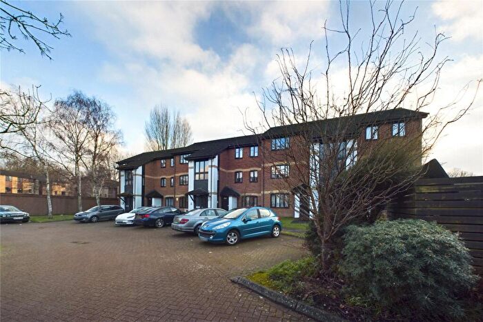 1 Bedroom Apartment To Rent In Pennyroyal Court, Reading, Berkshire, RG1