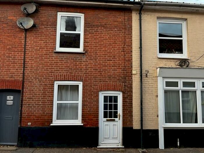 2 Bedroom Terraced House To Rent In Aylsham Road, North Walsham, NR28