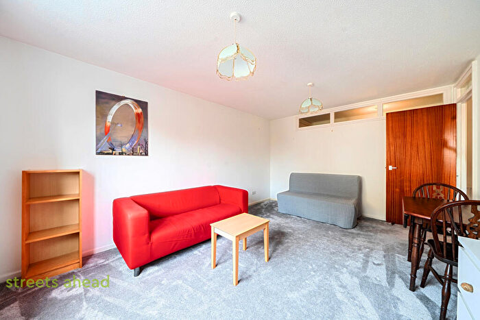 1 Bedroom Apartment To Rent In Lansdowne Road, Croydon, CR0