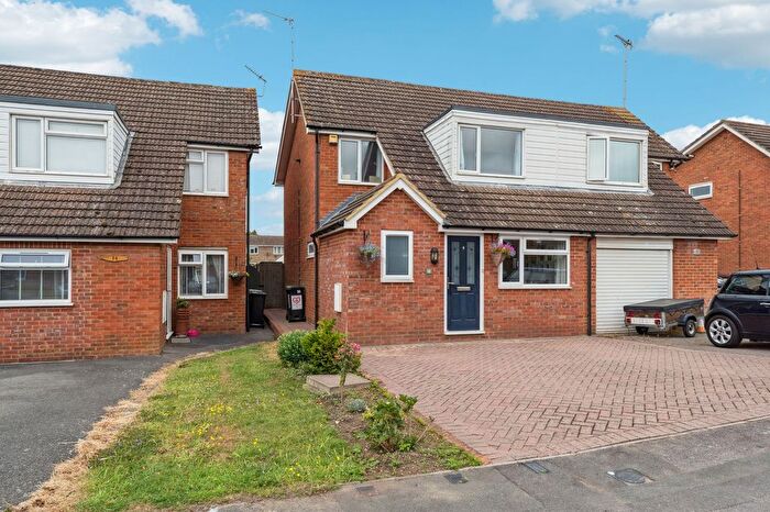3 Bedroom Semi-Detached House For Sale In Marston Road, Thame, OX9