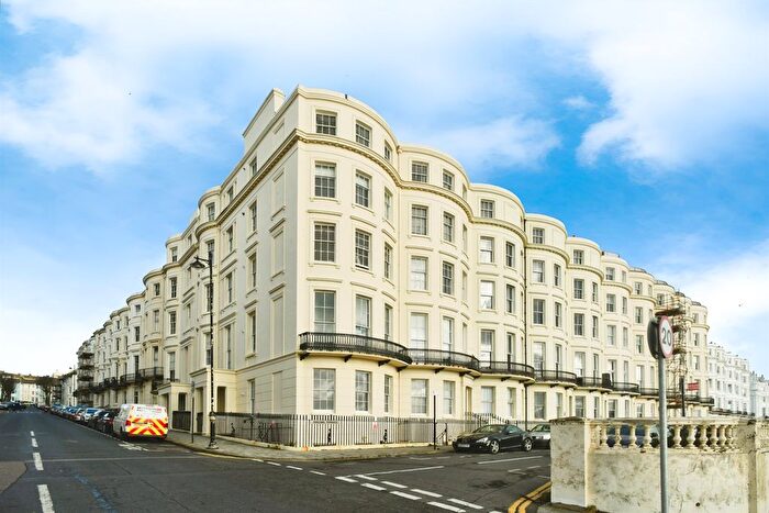 2 Bedroom Flat For Sale In Percival Terrace, Brighton, BN2