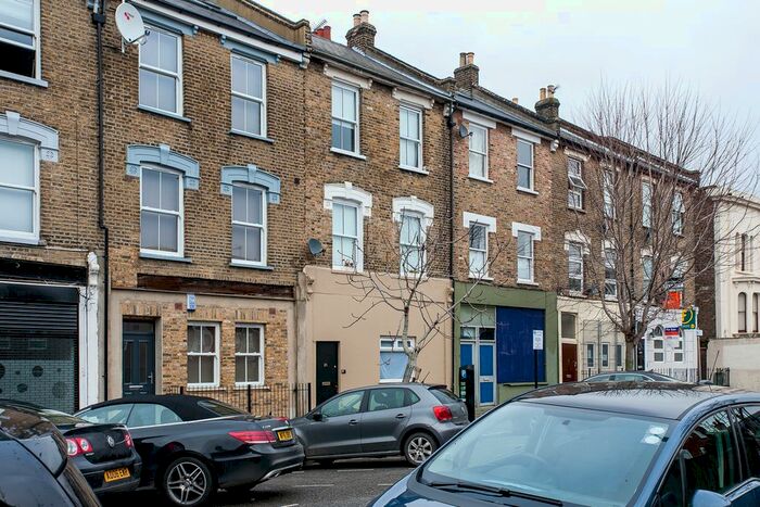 Studio To Rent In Median Road, Hackney, Clapton, London, E5