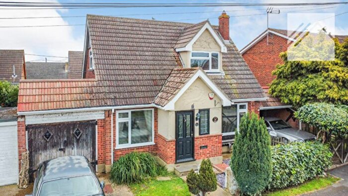 3 Bedroom Detached House For Sale In Henson Avenue, Canvey Island, SS8