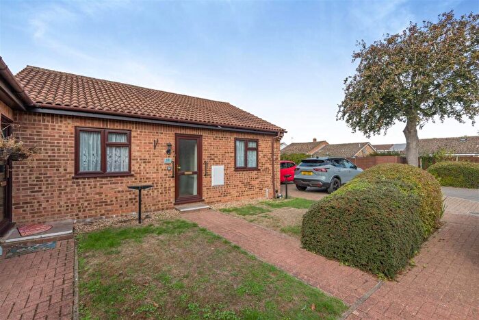 2 Bedroom Bungalow For Sale In Russet Court, Coxheath, Maidstone, ME17
