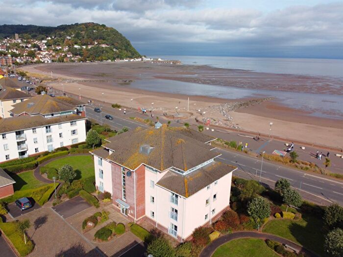 2 Bedroom Flat For Sale In Trinity Way, Minehead, TA24