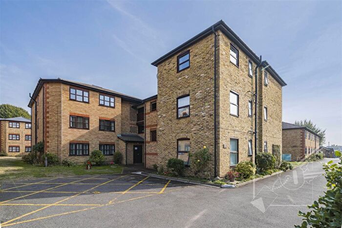 1 Bedroom Property For Sale In Trafalgar Road, Gravesend, DA11