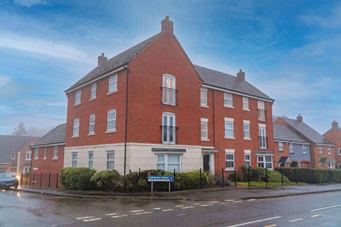 2 Bedroom Apartment For Sale In E Evesham Road, Redditch, Worcestershire, B97