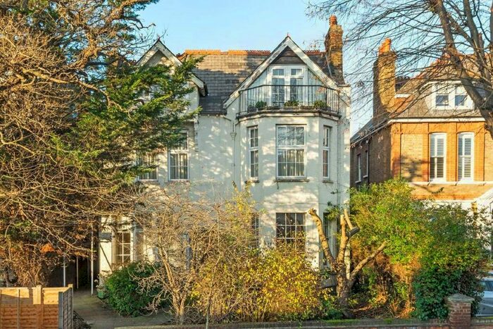 1 Bedroom Flat To Rent In Madeley Road, London, W5