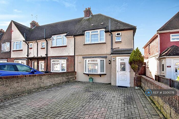 3 Bedroom End Of Terrace House To Rent In South Park Road, Maidstone, ME15