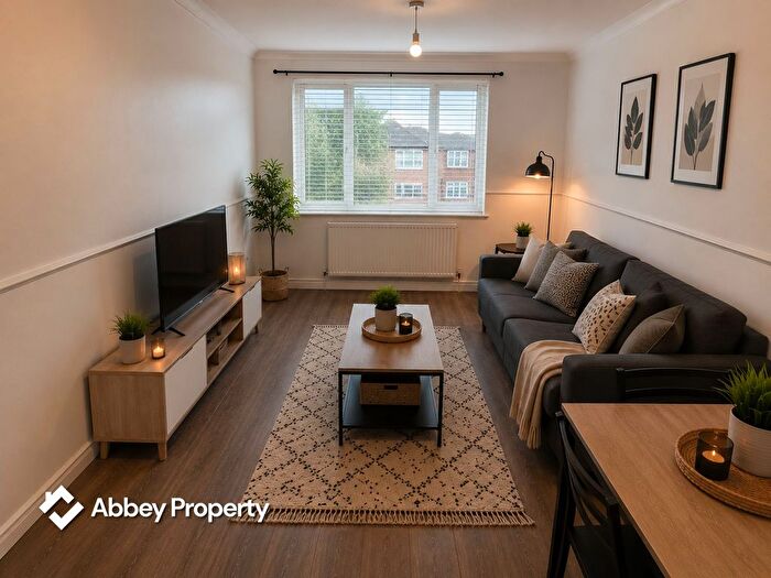 3 Bedroom Flat To Rent In Sundon Park Parade, Luton, LU3