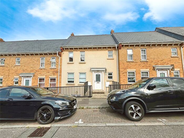 4 Bedroom Terraced House To Rent In Christopher Road, Chatham, Kent, ME4