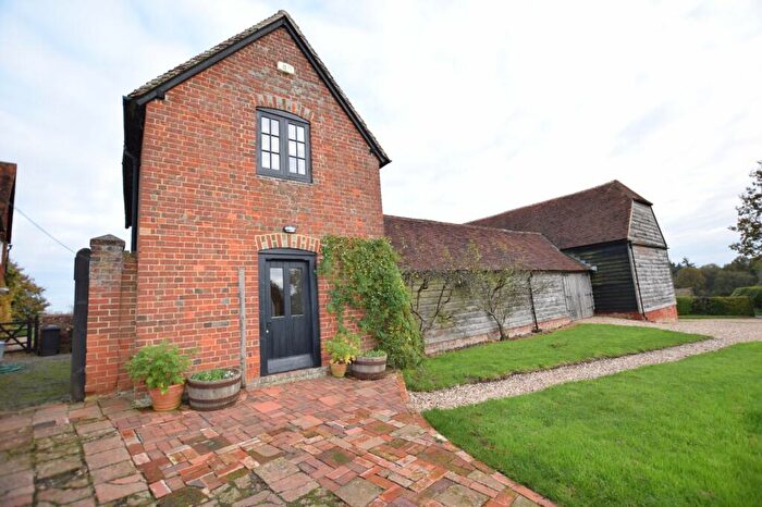 1 Bedroom Flat To Rent In Hill Farm, Bentley, Hampshire, GU10