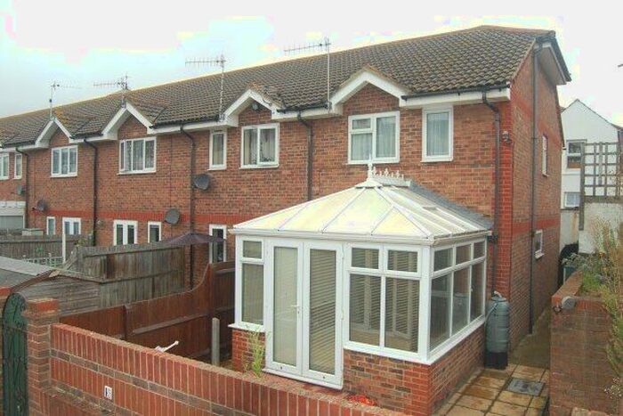 2 Bedroom End Of Terrace House To Rent In Tideswell Road, Eastbourne, BN21