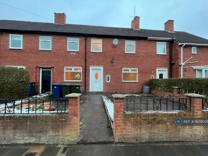 3 Bedroom Terraced House To Rent In Lesbury Chase, Newcastle Upon Tyne, NE3