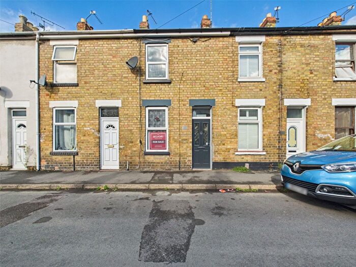 2 Bedroom Terraced House For Sale In Stanley Road, Gloucester, Gloucestershire, GL1