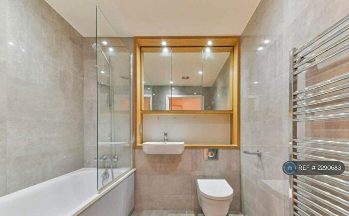 2 Bedroom Flat To Rent In Station Road, Lewisham, SE13