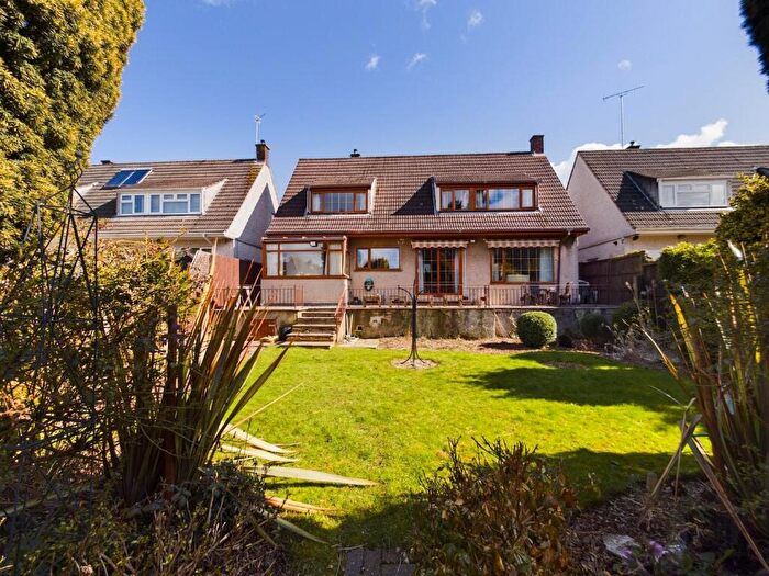 3 Bedroom Detached House For Sale In Charnhill Drive Mangotsfield, BS16