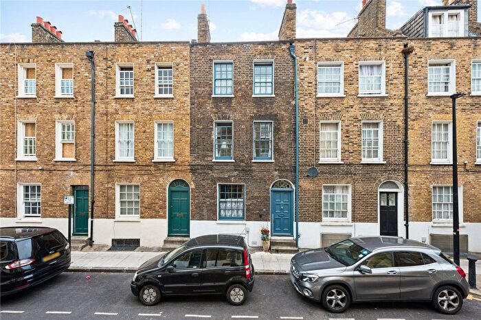3 Bedroom Terraced House For Sale In Parfett Street, London, E1