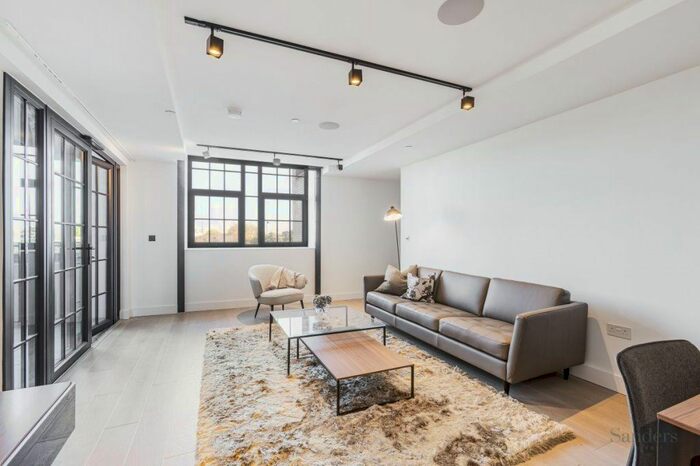 3 Bedroom Flat To Rent In New Tannery Way, Greater London, London, SE1