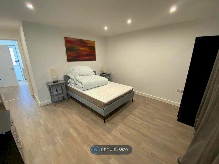 2 Bedroom Flat To Rent In Lower Marsh, London SE1