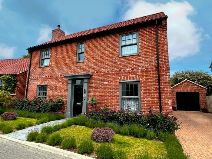 4 Bedroom Detached House For Sale In Mundesley, NR11