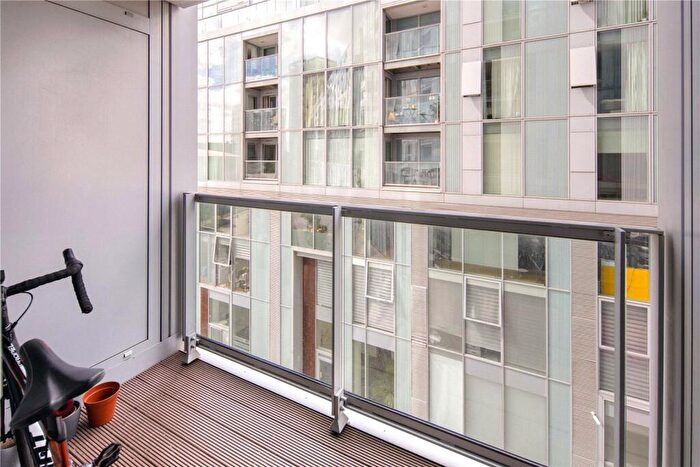 2 Bedroom Flat To Rent In Vertex Tower, Harmony Place, Deptford, London, SE8