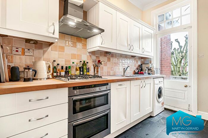 1 Bedroom Flat To Rent In Queens Avenue, Muswell Hill, London, N10