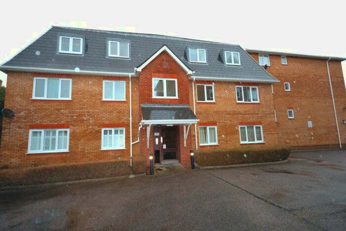 2 Bedroom Flat To Rent In St. Pauls, Poplar Road, Broadstairs, CT10
