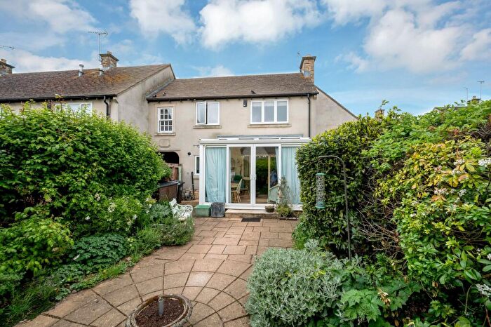 2 Bedroom House For Sale In Wothorpe Mews, Stamford, PE9
