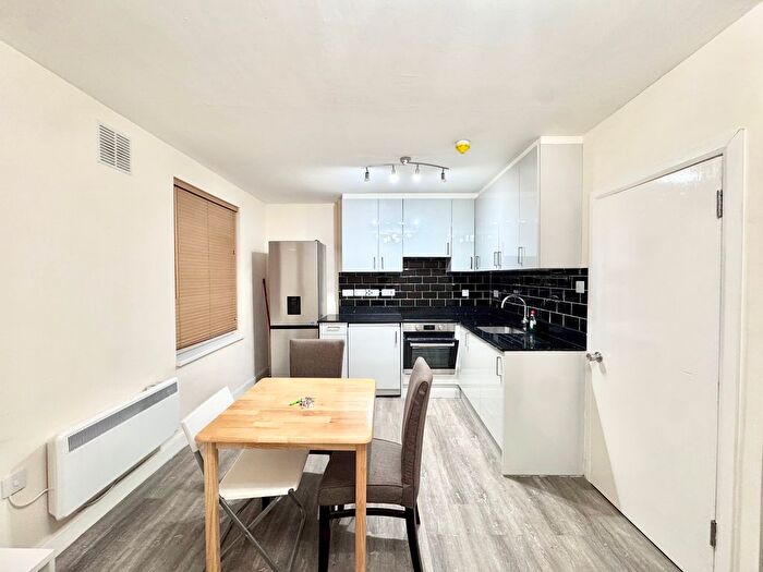 1 Bedroom Flat To Rent In Caledonian Road, London, N7